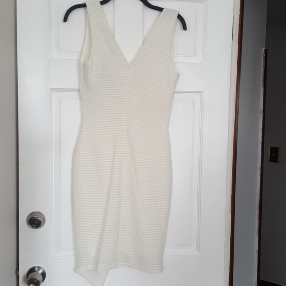 Just Me Dress - Picture 3 of 8